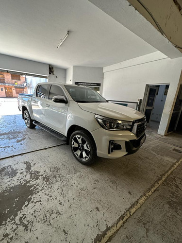 Toyota Hilux 2.8 Cd Srx 177cv 4x2 At