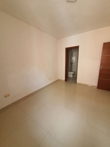 Elena Hidalgo Vende Apartamento En Res. Chelsea Court Obra Blanca Torre West, (solo Clientes)
