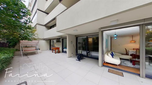 Con Patio Privado, 4 Dormitorios, Cerca Del Portal La Dehesa