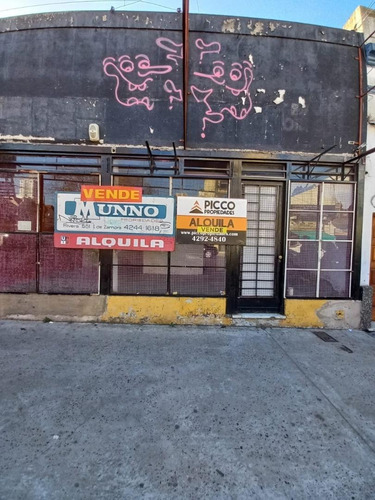 Imagen 3 de 3 de Excelente Local A Una Cuadra De La Estacion!!!