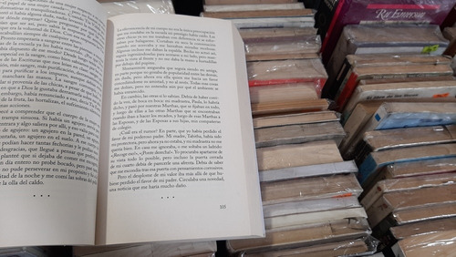 Imagen 3 de 4 de Los Testamentos Margaret Atwood Salamandra