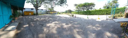 Lote Esquinero De 40x41 Metros Con Todos Los Servicios