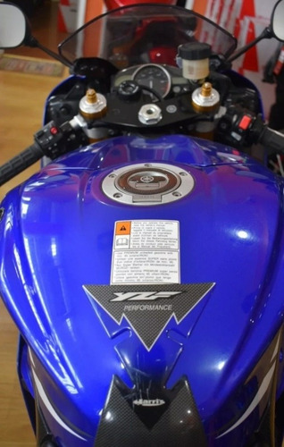 Yamaha R6