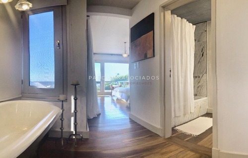 Excepcional Casa Con Vista Al Mar!! -ref:2266