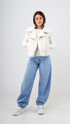 Chaleco De Cuerina Con Piel Byh