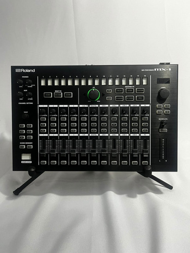 Mesa Roland Aira Mx-1 Mix Performer Mesa De 18 Canais