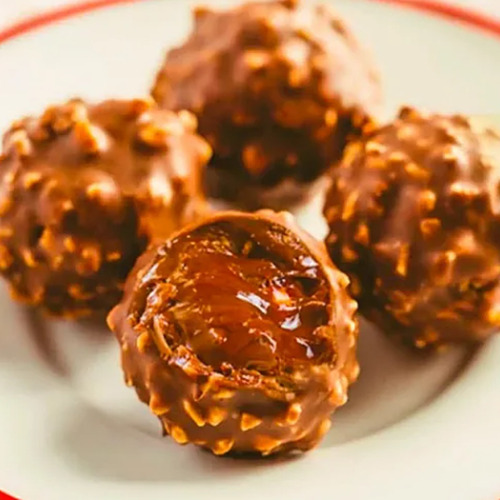 Imagem 5 de 7 de Kit 4 Caixas Bombom Ferrero Rocher 8 Unidades Presente 100g