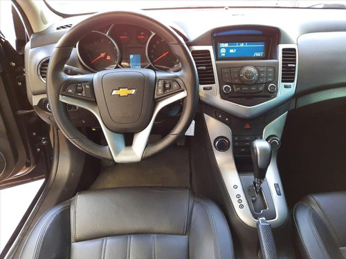 Imagem 10 de 14 de Cruze 1.8 Lt 16v Flex 4p Automático