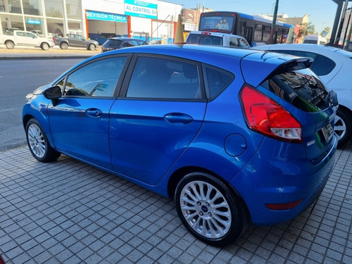 Imagen 7 de 13 de Ford Fiesta Kinetic Design 2015 1.6 Se 120cv