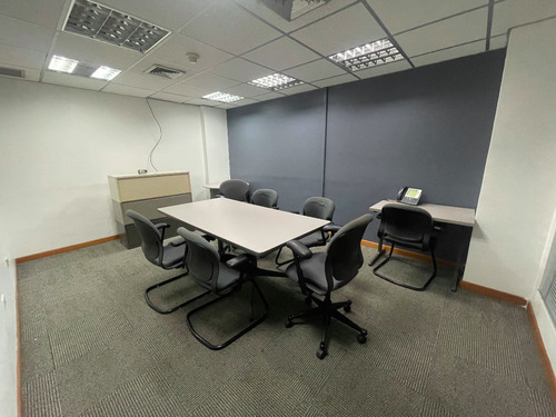 Se Alquila La Trinidad Oficinas De 80, 200 Y 219 M2