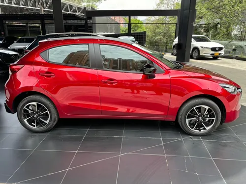 Mazda 2 Grand Touring Lx Carbon 2.0 Modelo 2026