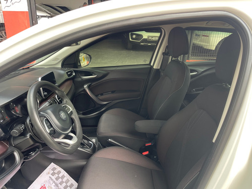 Fiat Cronos 1.8 Precision 16v Flex Aut. 4p