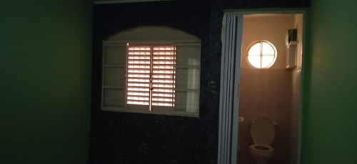 Casa Terrea De Esquina Com Salão Comercial Otima Localização