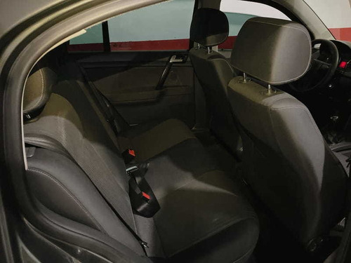Imagem 9 de 11 de Volkswagen Polo 1.6 Conf. 2014