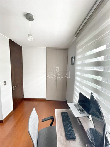 Casa En Venta De 4 Dorm. En Colina