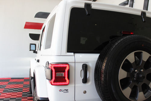 Jeep Wrangler 3.7 Sahara 4x4 At