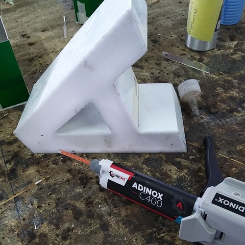 Imagen 8 de 10 de Adinox® C400, Adhesivo Transparente De Alta Flexibilidad