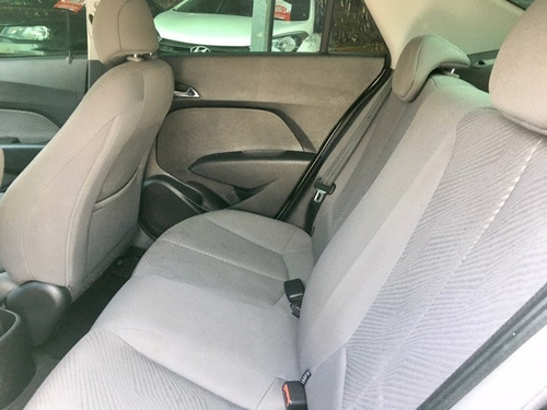 Imagem 11 de 11 de Hyundai / Hb20 S 1.6 Automático 2015