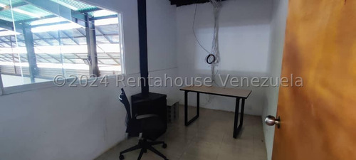 Ms: 24-23329 Vendemos O Alquilamos Nuevo Galpón En Filas De Mariche. A=1900m2, 6b, 20p.