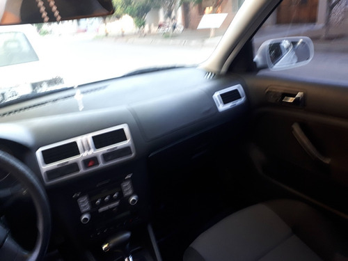 Imagen 5 de 12 de Volkswagen Bora
