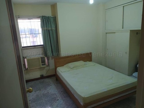 Imagen 7 de 14 de Gustavo Zavala Rentahouse 22-6960