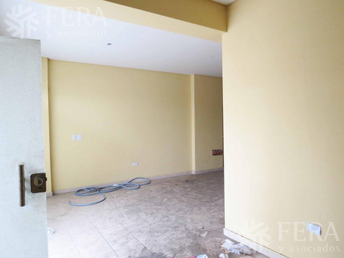 Imagen 3 de 5 de Venta Local En Sarandi (17150)