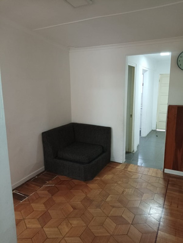 Arriendo Casa Remodelada 3 Dormitorios, 2 Baños, Patio