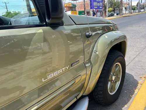Jeep Liberty Sport 4x4 At