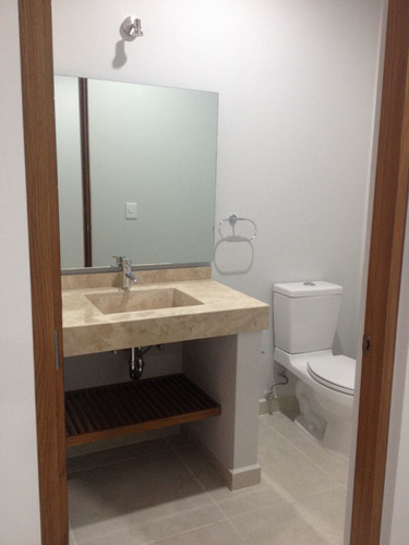Preciosa Residencia En Centro Sur, Misiones Ii - Sótano, 3 Habitaciones, Ctoserv