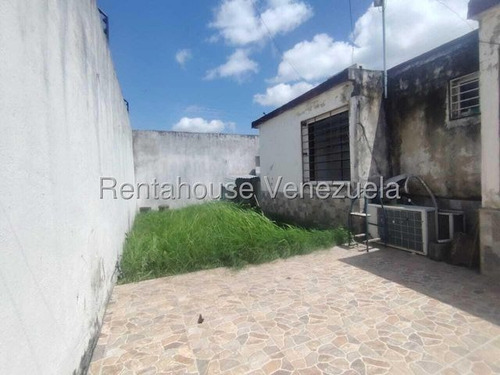 Jean Pavon Tiene Bella Casa En Venta En Villas De Yara Barquisimeto Lara 5 0