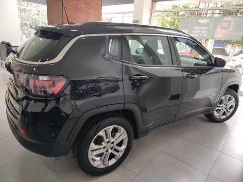 Imagen 13 de 16 de Jeep Compass Sport 1.3