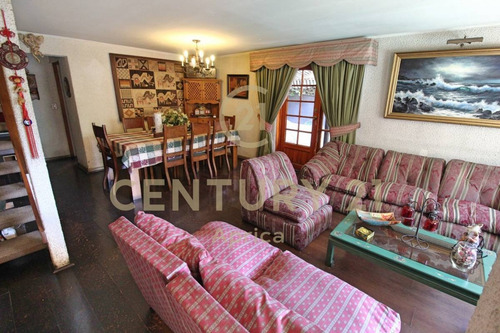 Imagen 2 de 27 de Casa En Venta 4d 3b, Las Condes