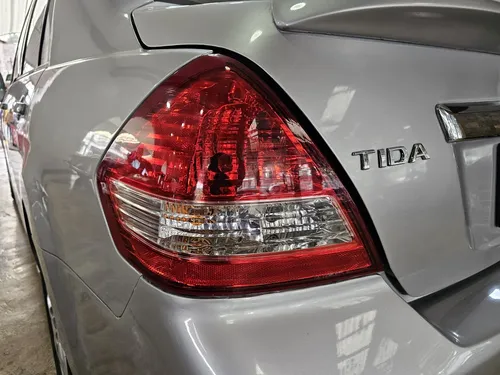 Nissan Tiida 1.8 Advance Sedan Mt
