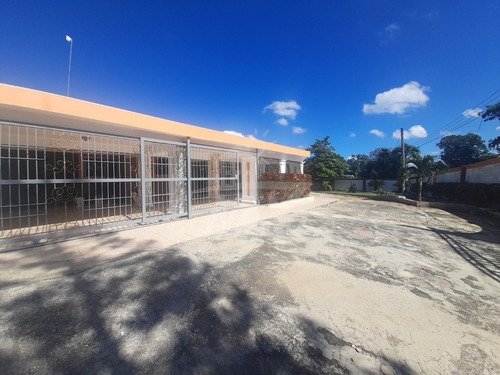 Finca Disponible, Casa Principal, Local Comercial, Casa De Capataz Y Gran Terreno Sembrado De Plátanos, Yuca, Naranjas Y Otros (jpc-232)