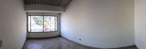 Imagen 7 de 28 de Venta De Casa En 20 De Julio San Cristobal Negociable