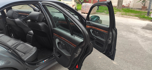 BMW Serie 5 4.4 540l Sedan