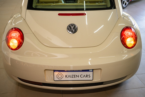 Volkswagen New Beetle 2.0 Luxury