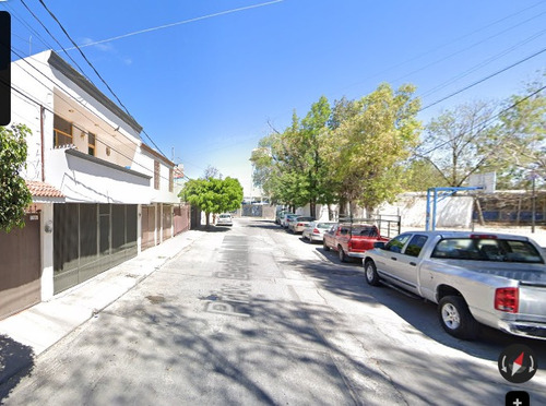 Casa Ubicada En Colonia Colinas Del Río, Aguascalientes. Con 3 Recamaras Y 128m2. Muy Cerca De Universidad Autónoma De Aguascalientes.