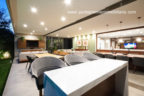 Imagen 12 de 19 de Casa De Lujo En Venta En Coto Arauca Amueblada, Zona Real, Zapopan
