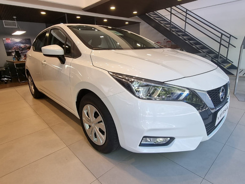 Imagen 2 de 17 de New Nissan Versa Sense Cvt Entrega Inmediata (mh)