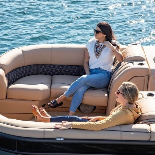 Barletta Pontoons Party Boats 2025's Armalo A Tu Gusto !