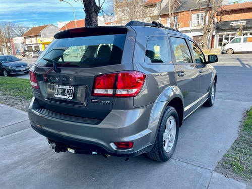Imagen 7 de 12 de Dodge Journey 2.4 N Sxt 7p 2012