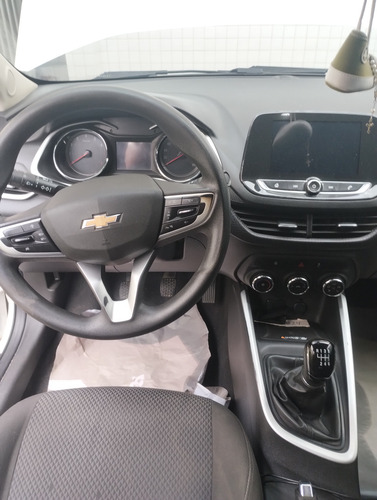 Chevrolet Onix plus 1.0 Lt 4p