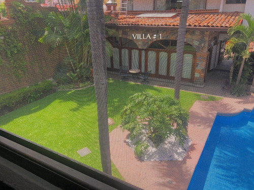 Imagen 17 de 29 de Rento En Cuernavaca Vista Hermosa Zona Dorada 2 Encantadoras Y Amplias Villas Estilo Mexicano Moderno Recien Remodeladas En Pequeño Y Exclusivo Conjunto Con Jacuzzi Privado Y Alberca Con Calf. Solar