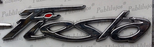 Imagen 1 de 5 de Emblema Ford Fiesta Nuevo Modelo Versión Envios