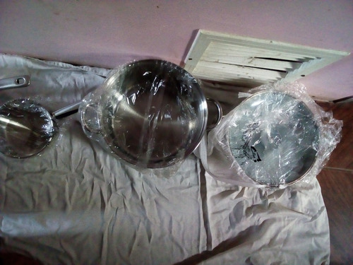 Imagen 5 de 9 de Batería De Acero Inoxidable Marca Magefesa 10 Piezas Nuevas.