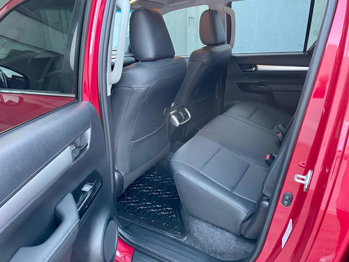 Imagen 13 de 14 de Toyota Hilux 2021 2.8 Cd Srx 177cv 4x4 At