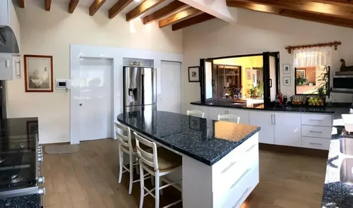 Casa En Venta En Ahuatepec, Cuernavaca, Morelos