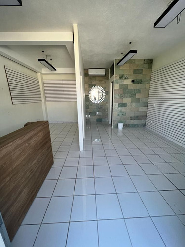 Local En Venta Para Inversionista, En Juriquilla