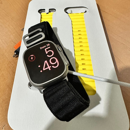 Apple Watch Ultra Gps + Celular - Caja De Titanio 49 Mm (Usado)